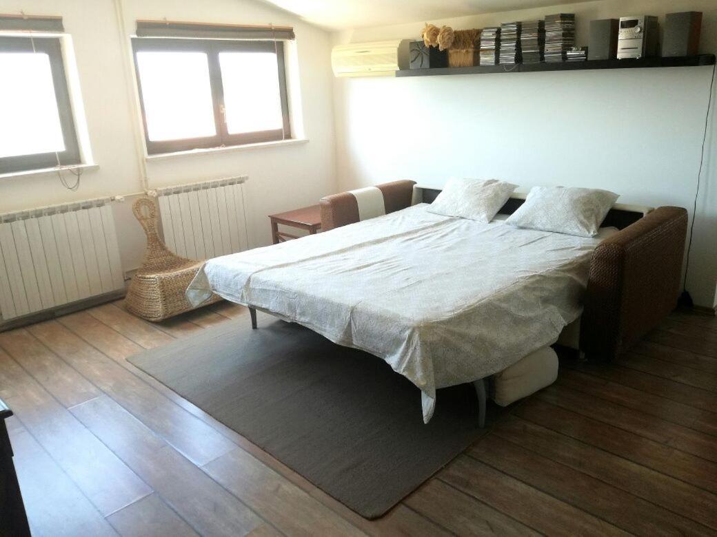 באניולה Nice, Cosy Studio Apartment With Shared Outdoor Pool מראה חיצוני תמונה