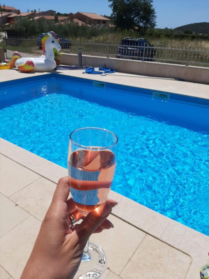 באניולה Nice, Cosy Studio Apartment With Shared Outdoor Pool מראה חיצוני תמונה