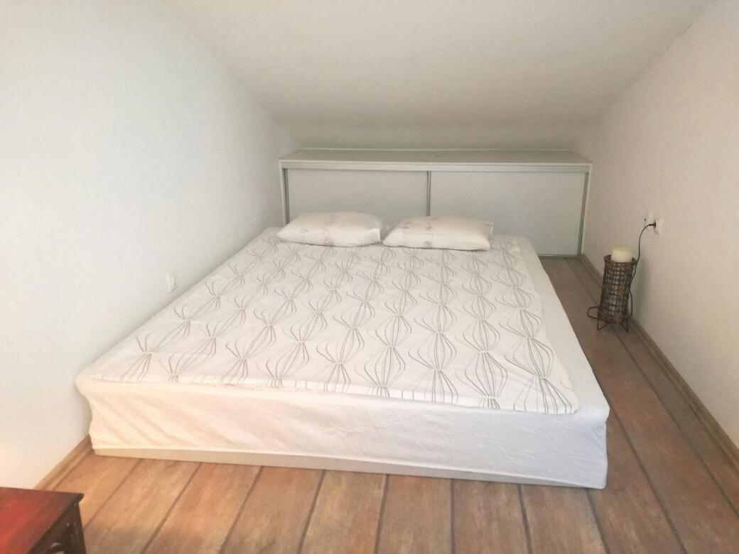 באניולה Nice, Cosy Studio Apartment With Shared Outdoor Pool מראה חיצוני תמונה